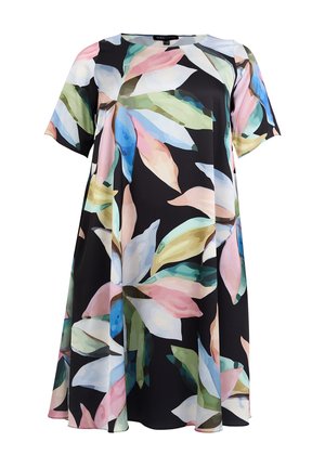 Robe noire à manches courtes avec une coupe ample, présentant un grand motif floral pastel multicolore en rose, bleu, vert et blanc.