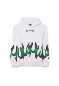 Witte capuchontrui met een gradient vlamontwerp in groen en zwart aan de onderkant, met de tekst "fearless" in paars aan de voorkant.