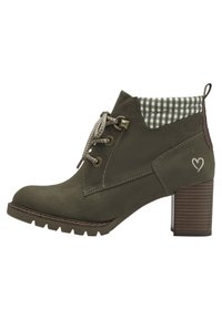 Unselected, khaki comb