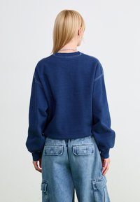 Thumbnail Image 4