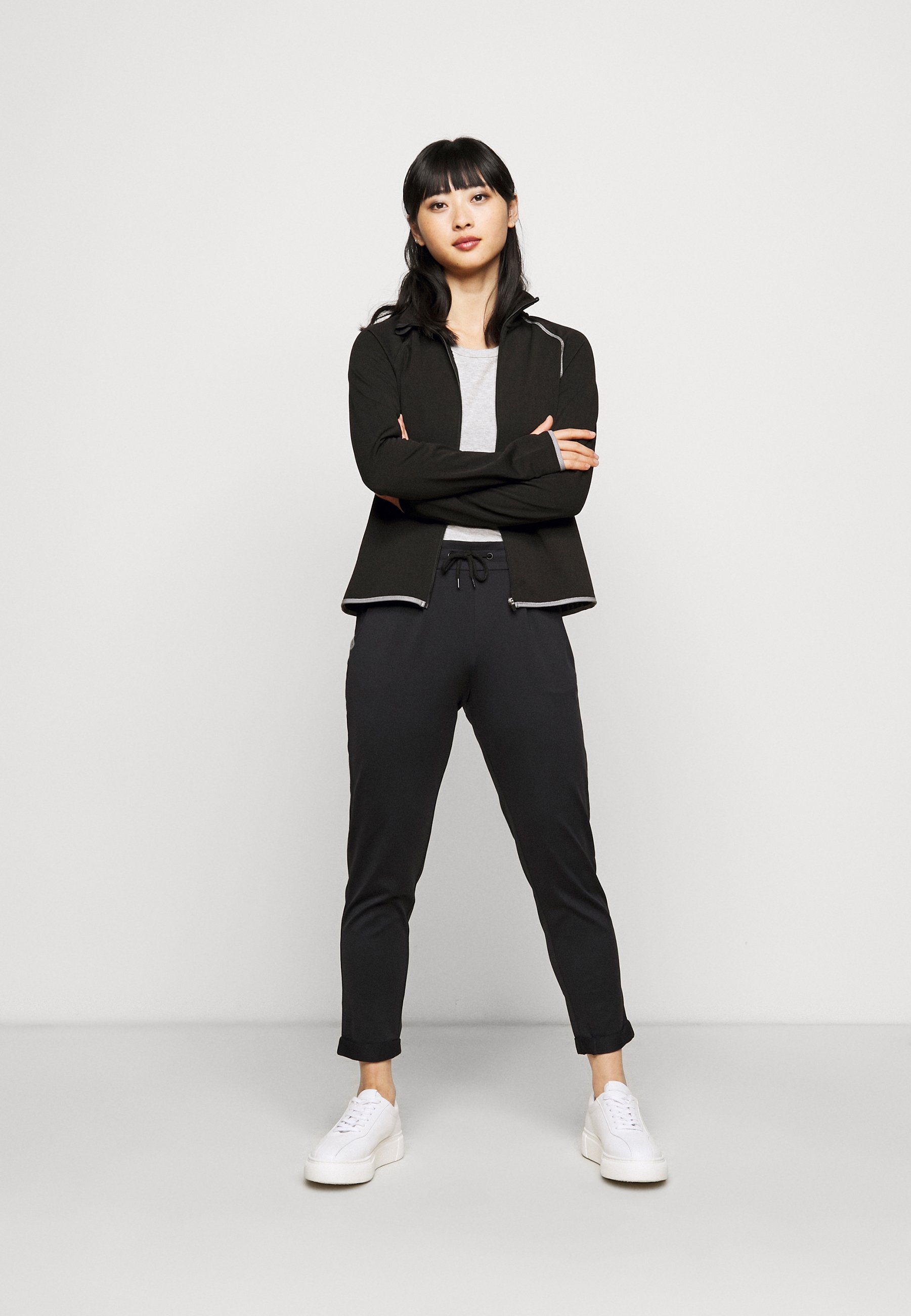 petite training pants