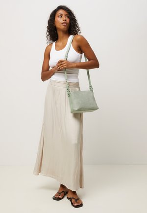 MISAKO, NEKOMI HANDBAG - Umhängetasche - green