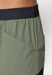 Thumbnail Image 6