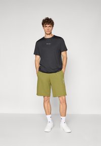 Champion TRAINING CREWNECK  - Spordi T-särk - black