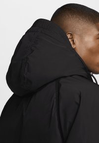 Nike Sportswear CLUB - Zimska jakna - black