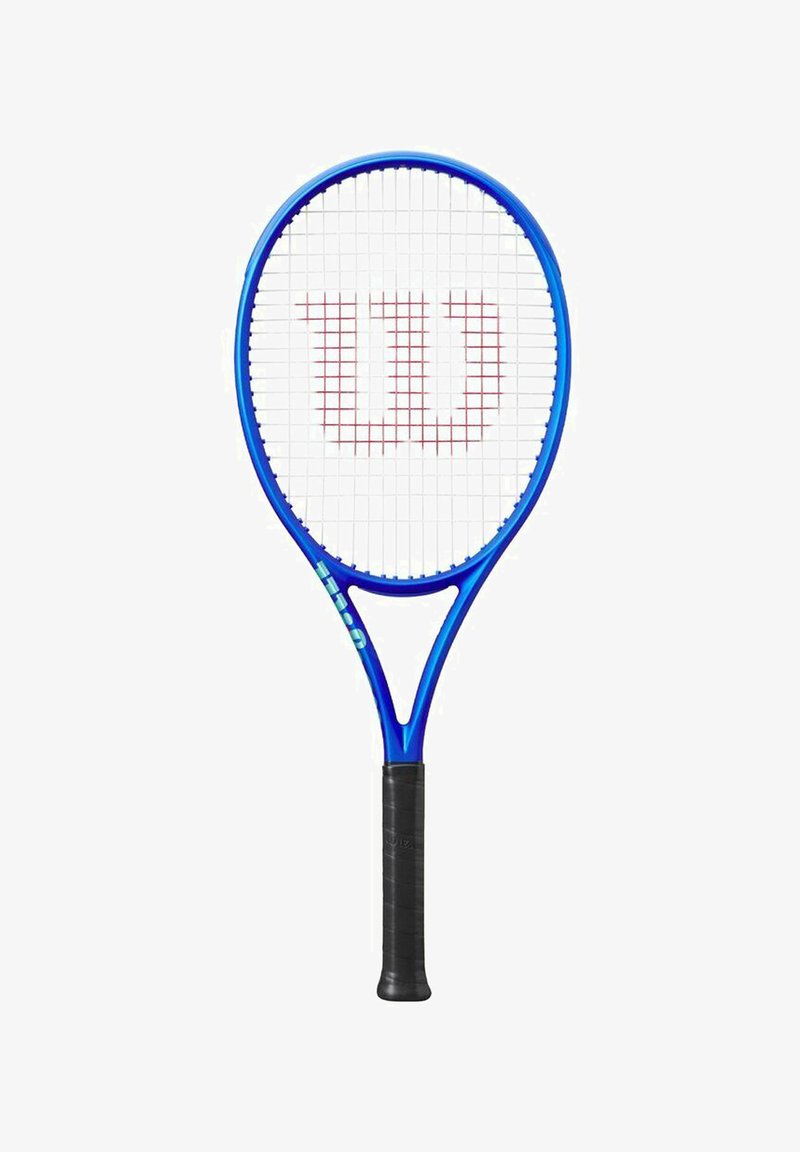 Blaues Tennisschläger mit rundem Kopf, weißen Saiten und einem roten "W"-Logo. Verfügt über einen schwarzen Griff und ein aerodynamisches Rahmen-Design.