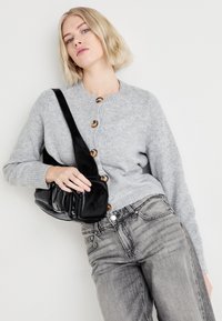 Vero Moda VMBOOM NECK BUTTON CARDIGAN  - Cardigan - light grey melange