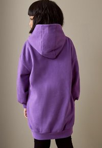 Next LONGLINE STANDARD - Mikina s kapucí - purple band printed