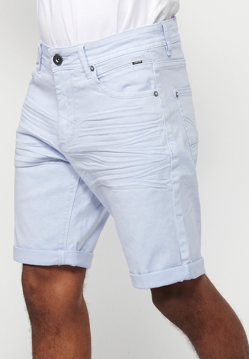 Koroshi REGULAR BERMUDA - Kratke hlače od trapera - azul   blue