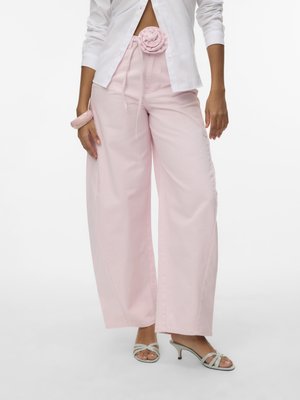 VMKAITLIN WIDE COLORED BARREL - Wide leg - pink a boo