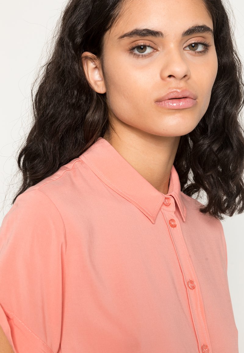 Damen Kleider | Samsøe Samsøe MAJAN Hemdbluse coral haze/apricot - KB30217 Damen Kleider | Samsøe Samsøe MAJAN Hemdbluse coral haze/apricot - KB30217