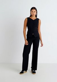 Weekday WAISTCOAT - Veste sans manches - black