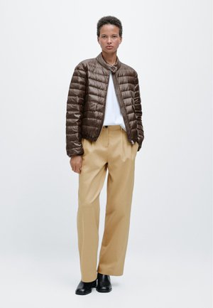 WATER-REPELLENT - Gewatteerde jas - dark brown