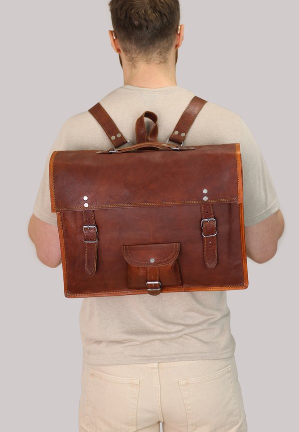 CAIRO - Tagesrucksack - rotbraun