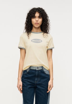 TRINITY TEE - T-shirts print - vanilla ice/faded denim