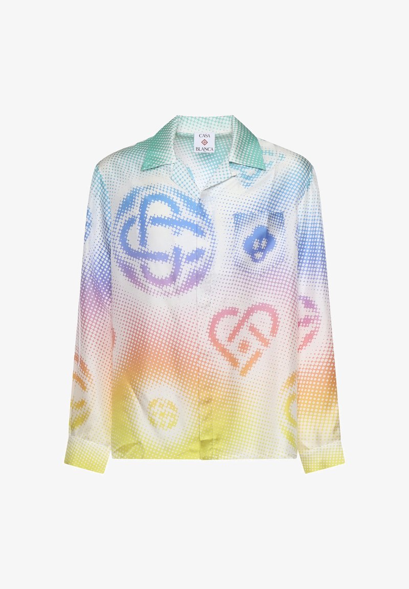 Camisa de manga larga con botones y degradado en tonos pastel de verde a amarillo, con patrones pixelados multicolores de corazones y círculos.