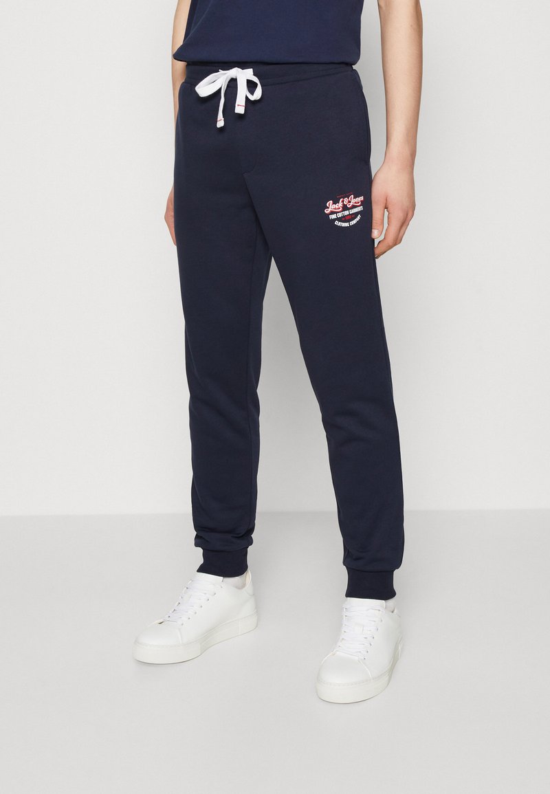 Jack & Jones - JPSTGORDON JJANDY PANTS - Dresside alumine osa - navy, Suurenda