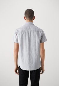 Jack & Jones JJESUMMER LINEN MIX SHIRT - Pluus - crockery