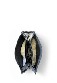 Mianqa Clutch - black