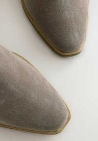Next STANDARD WIDE FIT-FOREVER COMFORT BLOCK HEEL - Botines camperos - new mink brown