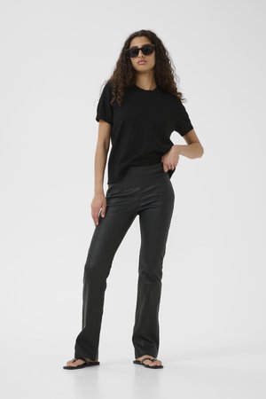 CEDAR LONG PANTS - Leren broek - black