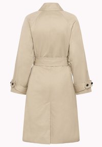 Trench-coat long beige avec ceinture à la taille, larges poignets avec boutons noirs et une fente au dos, vu de dos.