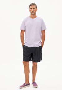 ARMEDANGELS MAARKUS SOLID - T-shirt basic - soft lilac