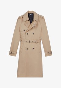 Gabardina beige hecha de tela suave, con un frente de doble botonadura, amplios solapas, cintura ceñida con cinturón y puños abotonados.