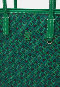 Tommy Hilfiger MONOPLAY TOTE - Shopping bag - olympic green