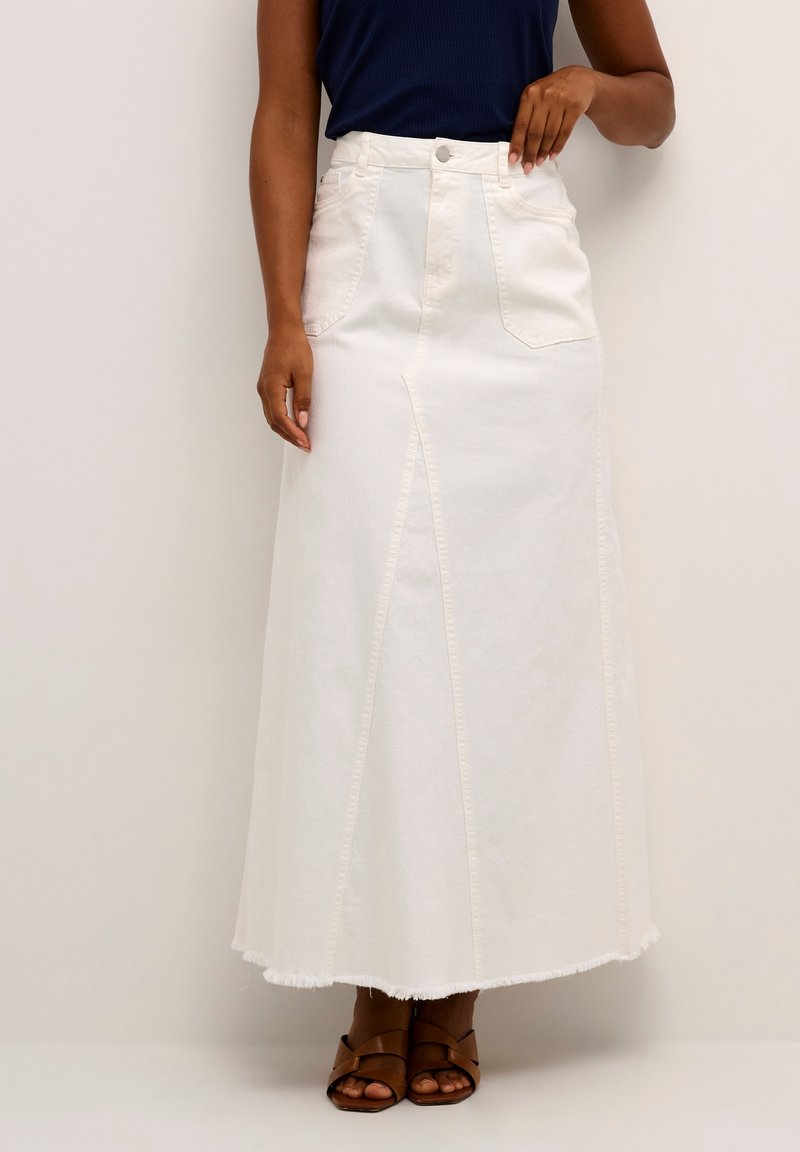 Sravelina Skirt Skirts Shorts Snow White