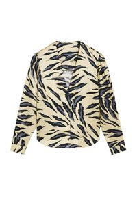 Blusa de manga larga en beige con un patrón de rayas de tigre en negro y gris, escote en V y cierre de botones en la parte delantera. Textura de tela suave.