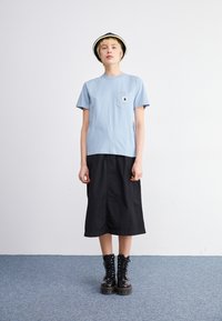 Carhartt WIP POCKET - T-shirt basique - frosted blue