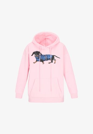 Sudadera rosa con capucha ajustable y bolsillo frontal que presenta una imagen impresa de un dachshund con un suéter azul. Textura suave.