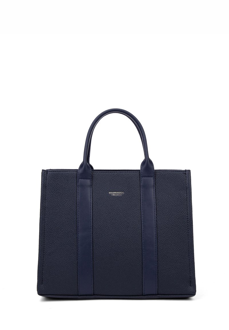 Marineblauwe leren tote bag met een geëtst oppervlak, voorzien van gladde handvatten en verticale accenten, met een subtiele merklogo aan de voorkant.