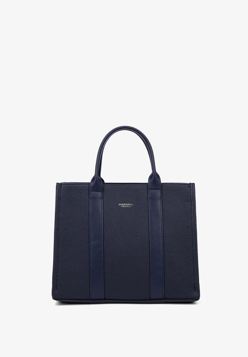 Marineblauwe leren tote bag met een geëtst oppervlak, voorzien van gladde handvatten en verticale accenten, met een subtiele merklogo aan de voorkant.