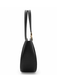 Schwarze Lederhandtasche mit strukturiertem Finish, dreieckiger Form, zwei schlanken Trägern und goldfarbenen Beschlägen an der Basis der Träger.