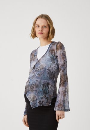 Pikkade varrukatega topp - light blue