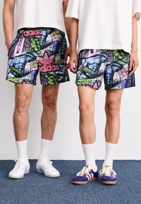 adidas Originals - X JEREMY SCOTT PRIDE UNISEX - Pantaloni scurți - multicolor Imagine miniatură 1