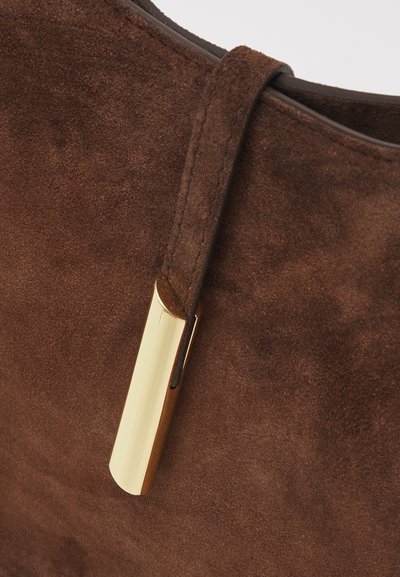 Liffner POINTY SHOULDER BAG - Ručna torba - dark brown