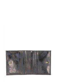 Portefeuille en cuir noir ouvert montrant six emplacements pour cartes et fermetures à bouton-pression, estampillé "Picard Made in Europe" en doré.