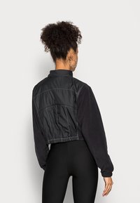 Nike Sportswear Camisola - black/white