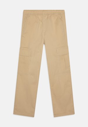Μπεζ cargo παντελόνι με χαλαρή εφαρμογή, ελαστική μέση, μπροστινές τσέπες και δύο μεγάλες πλαϊνές τσέπες. Φτιαγμένο από μαλακό, ανθεκτικό ύφασμα.