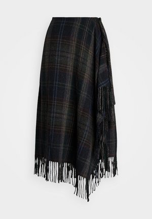 Saia envolvente de lã em padrão xadrez escuro com bainha fringida. Apresenta tons de preto, verde e azul, com um fecho amarrado na lateral.