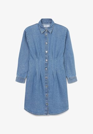 Abito camicia in denim con bottoni frontali, colletto, maniche lunghe e vita elasticizzata. Il tessuto presenta un lavaggio blu medio con dettagli di cucitura sottili.