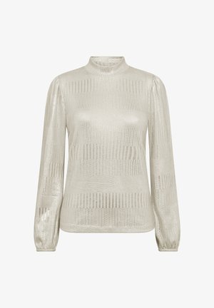 Langwerpige top van lichtmetallisch materiaal met ribbelstructuur en een aansluitende hoge hals; heeft ballonmouwen en horizontale streepdetails.