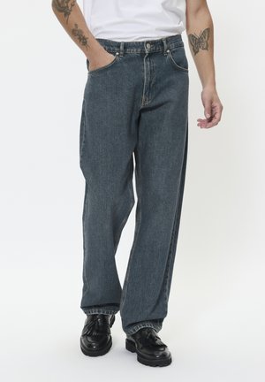 Matinique LELAND - Blugi drepți - medium washed denim