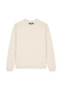 Sudadera color crema con mangas largas, cuello y dobladillo acanalados, corte relajado y un branding mínimo en el cuello. Textura suave.