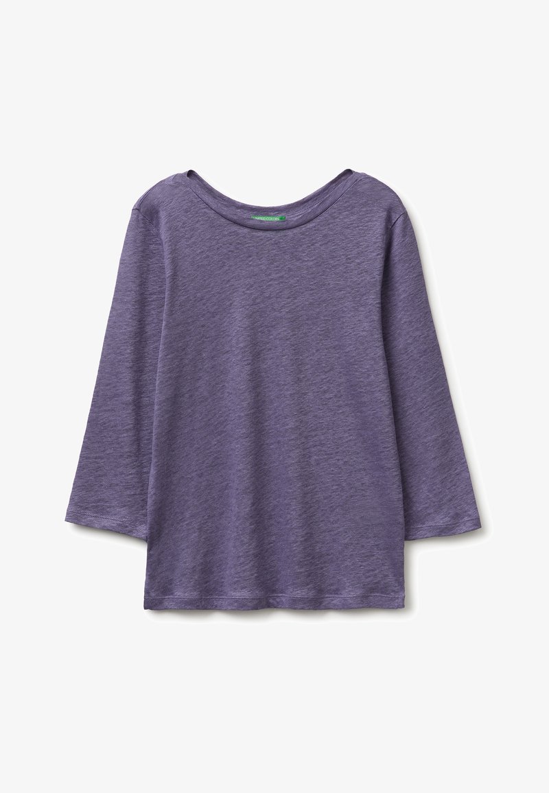 Camiseta morada de manga larga con cuello redondo, hecha de tela suave y ligeramente texturizada, mostrada plana sobre un fondo blanco.