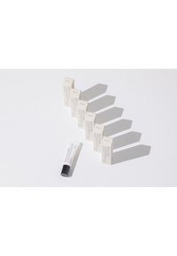 Benton HONEST LIP BALM - Läppbalsam