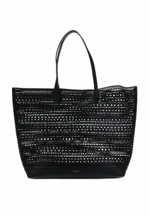 Sac cabas noir avec des motifs géométriques perforés, deux bretelles et une base solide, affichant un petit logo doré en bas au centre.